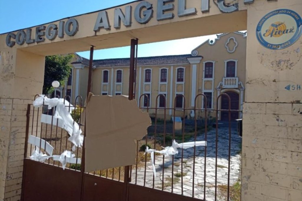 Prédio do Colégio abandonado em Fabriciano