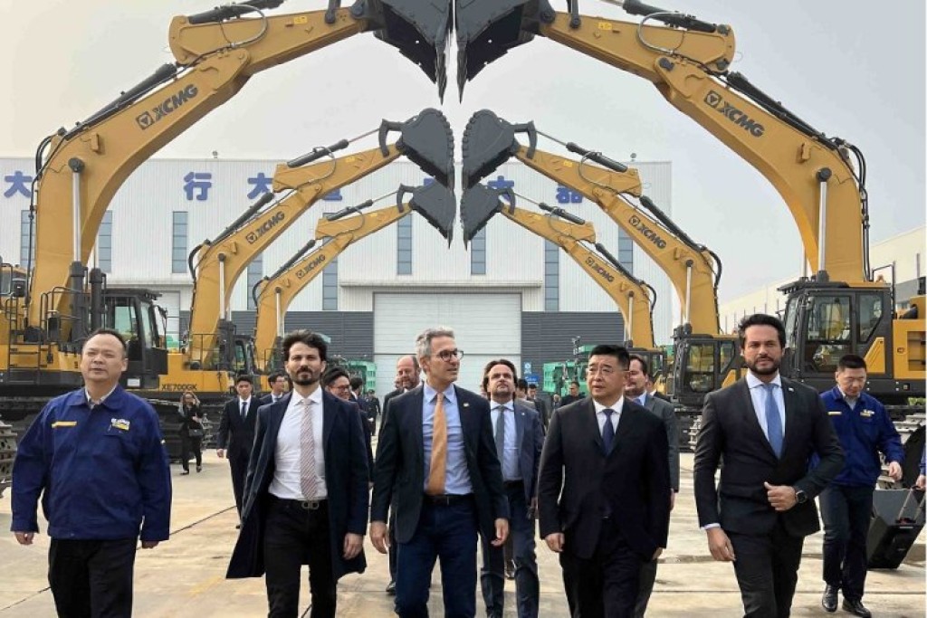 Chineses ampliam fábrica de Pouso Alegre