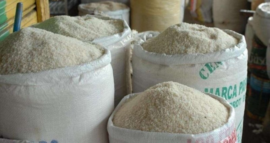 Governo marca leilão para comprar 300 mil toneladas de arroz em meio a protestos de produtores