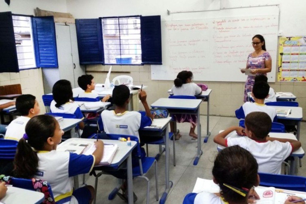 Lei sobre "ideologia de gênero" suspensa em Uberlândia