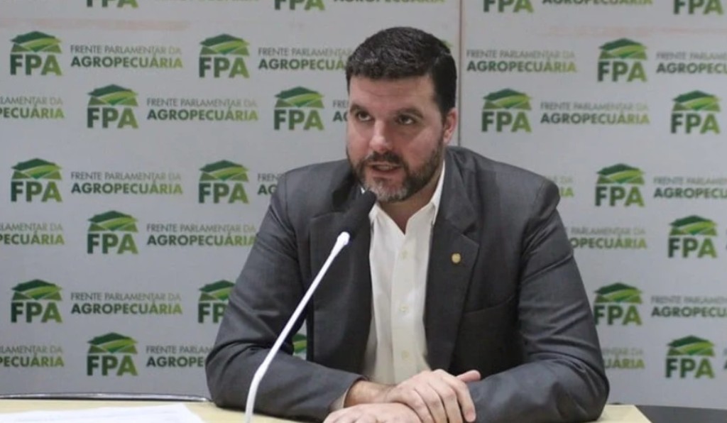 Líderanças protestam contra questões ideológicas e desinformantes do Enem