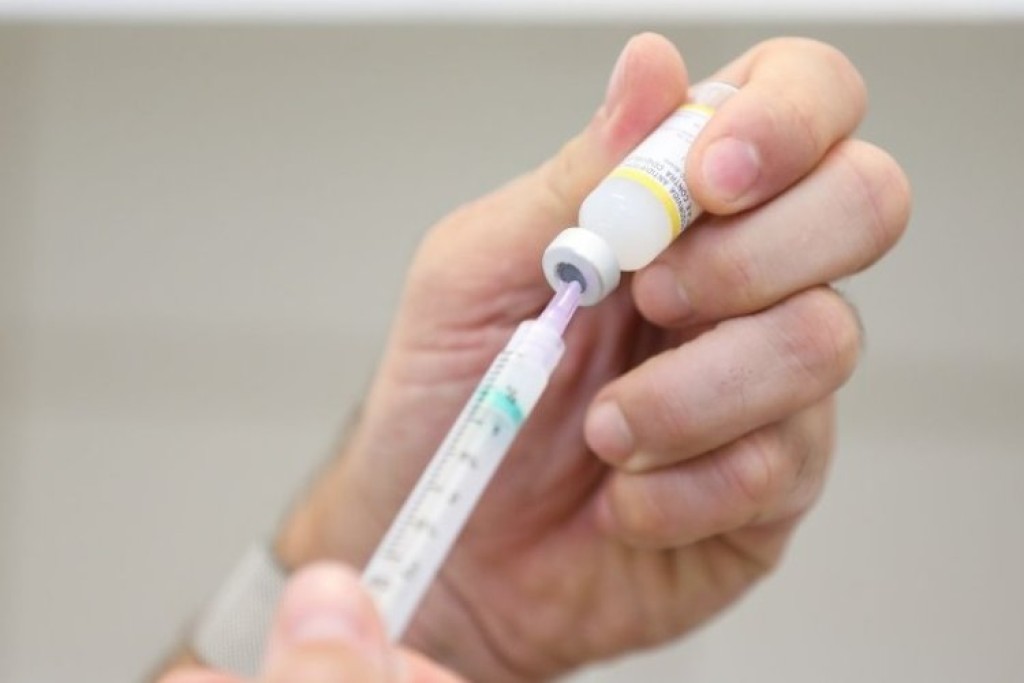 Vacina da dengue aplicada em Uberlândia