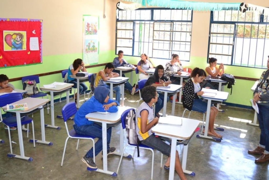 Escolas com detectores de metais em Montes Claros