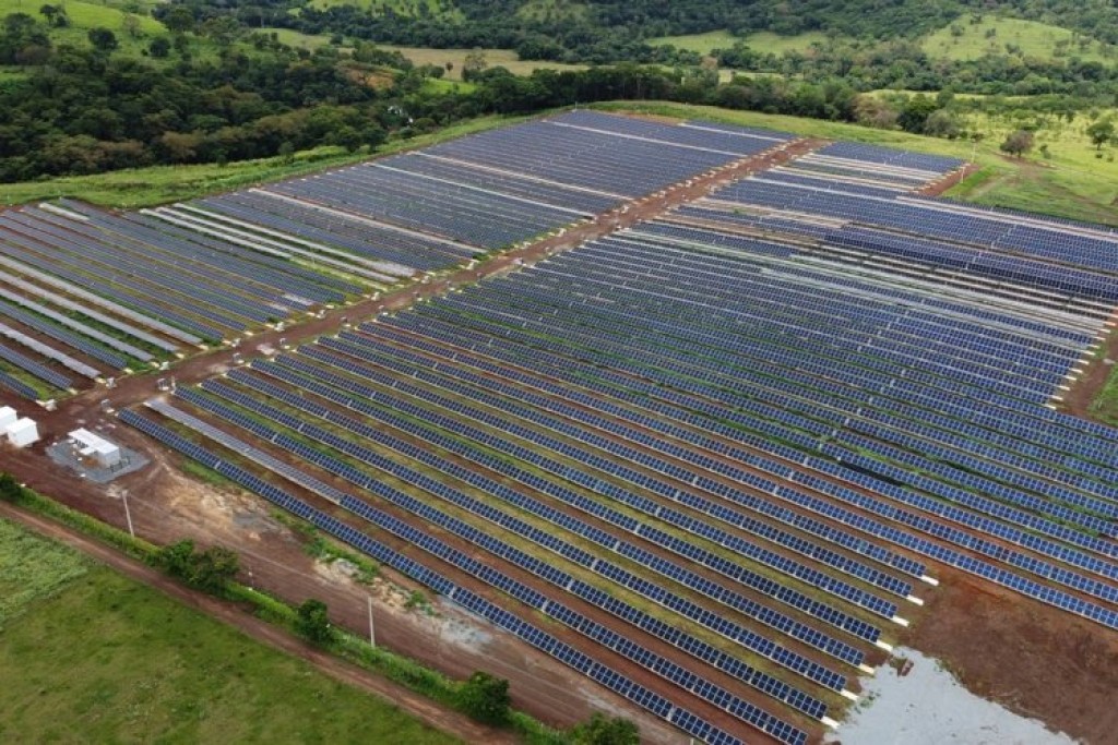 Fontes renováveis apoiam sistema elétrico durante recorde na demanda de energia