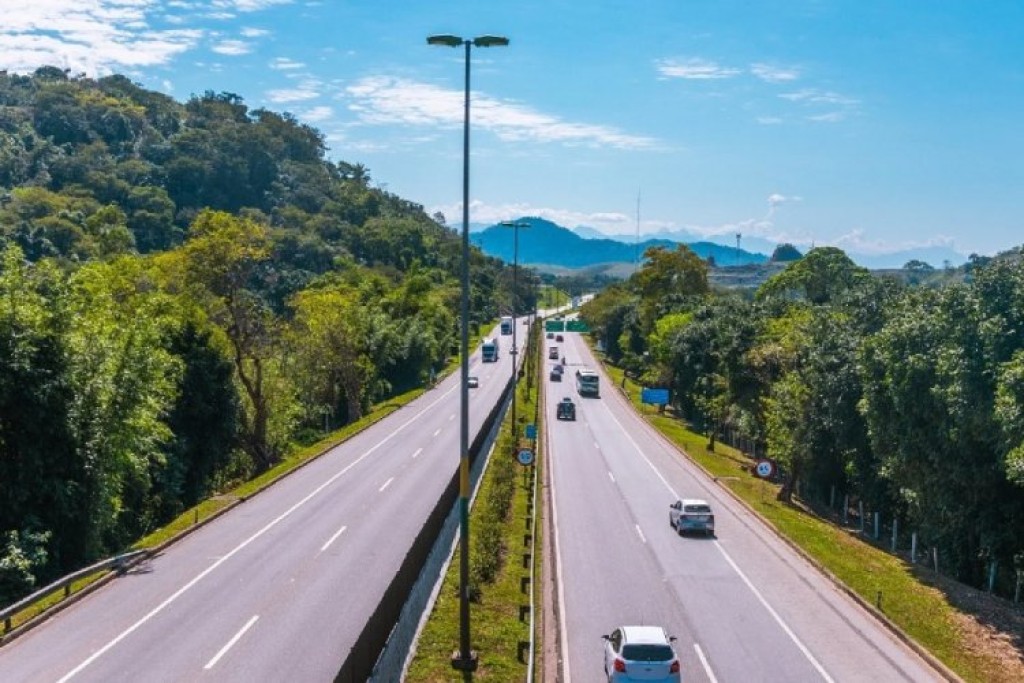 Cobrança do pedágio Valadares-Rio começa dia 27