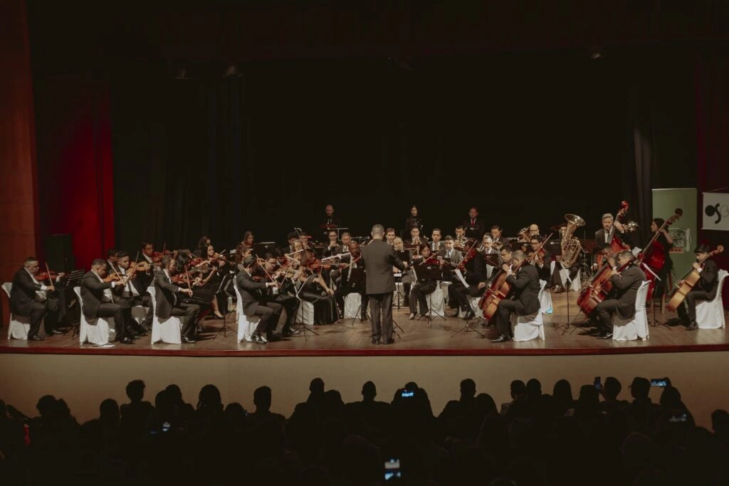 Orquestra Sinfônica do Conservatório de Poços apresenta Concerto de Natal